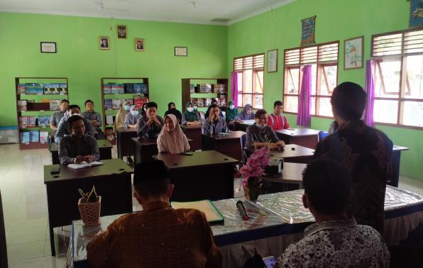 Penyampaian Materi oleh Kacabdindik Wil III