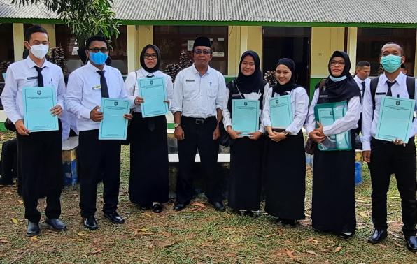 Cabang Dinas Pendidikan Wilayah III Foto Bersama Setelah Pelantikan P3K