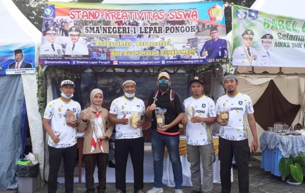 BENDAHARA DUHA AGUSTA, S.Pd Koordinasi Lapangan Cabang Dinas Wilayah III pada Kegiatan Acara Edufair 2021