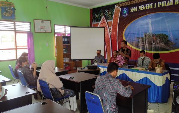 foto penyampaian materI oleh Kacabdindik Wil III
