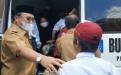 Gubernur Erzaldi Mengajak Siswa Mengelilingi Lingkungan Sekolah