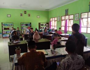 Penyampaian Materi oleh Kacabdindik Wil III