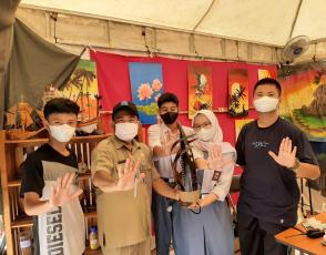 Kepala Cabang Dinas Wilayah III dan Siswa/i Pada Kegiatan Acara Edufair 2021