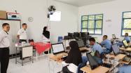 Kassubag TU Cabang Dinas Wilayah III bersama Kasek dan Proktor